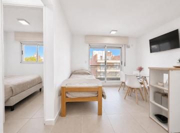 Departamento · 27m² · 2 Ambientes · Depto 1 Dormitorio con Balcón Al Frente – Piso Alto – Luminoso – Echesortu