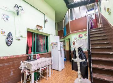 PH · 135m² · 5 Ambientes · PH en Fragata Sarmiento Al 1100 - Impecable Terraza Parrilla Patio