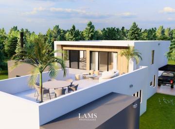 Casa · 220m² · 5 Ambientes · 1 Cochera · Venta - Casa 5 Ambientes con Pileta - Costa Esmeralda Residencial I