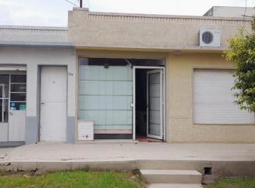 Casa · 140m² · 5 Ambientes · Casa en Venta - 2 Dorm. 2 Baños - Locales - 300 m² - Arribeños, General Arenales