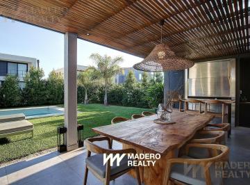 Casa · 223m² · 4 Ambientes · 4 Cocheras · Venta Casa 4 Ambientes con Pileta Climatizada y Lote Interno de 500 m² – Los Castaños, Nordelta