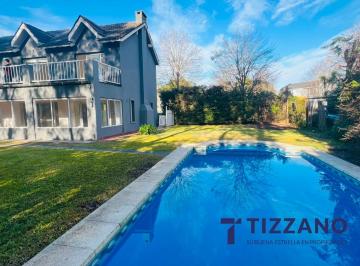 Casa · 250m² · 4 Ambientes · 4 Cocheras · Casa en Venta en Fincas de Iraola 1 Apto Credito