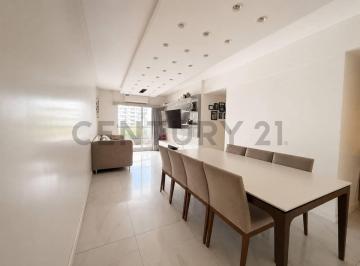 Departamento · 120m² · 4 Ambientes · 1 Cochera · Venta Departamento 4 Ambientes con Dependencia y Cochera. Apto Permuta
