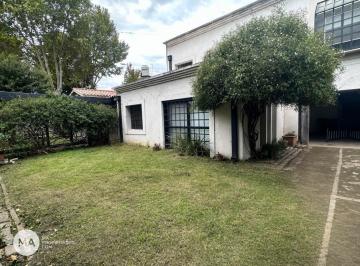 Casa · 126m² · 5 Ambientes · 1 Cochera · Casa 3 Dorm. - Juan Jose Paso 8300 - Fisherton Rosario | Venta