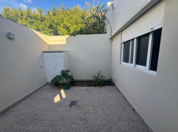 PH · 40m² · 2 Ambientes · PH en Venta en 17 E/ 37 y 38 La Plata