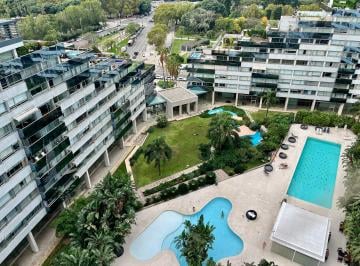Departamento de 2 ambientes, Puerto Madero · Zencity, Puerto Madero - Piso Alto - Vista Abierta a Verde - 2 Amb C/ Cochera