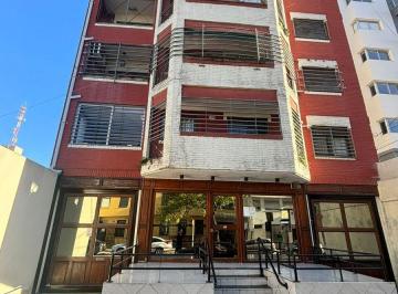Departamento de 2 ambientes, Quilmes · Departamento en Venta de 2 Ambientes con Cochera en Quilmes Centro, Apto Crédito!