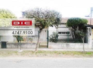 Casa · 133m² · 4 Ambientes · 1 Cochera · Casa 4 Ambientes en Beccar