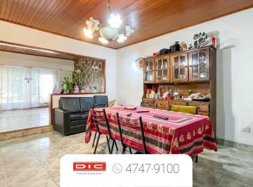 Casa · 128m² · 4 Ambientes · 1 Cochera · Casa 3 Dorm. Venta - Boulogne