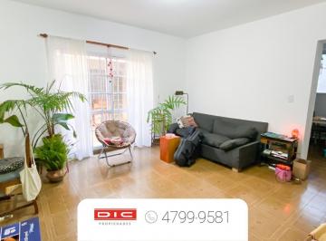 Casa · 277m² · 5 Ambientes · Casa 4 Dorm. Venta - Olivos
