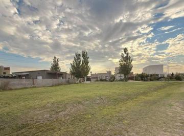 Terreno · 389m² · Loge en Venta en Barrio Privado Laguna Azul