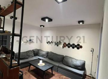 Casa · 153m² · 5 Ambientes · Calle 14 E/ 55 y 56. Casa a 200 m de Plaza Moreno