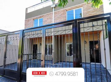 Casa · 135m² · 4 Ambientes · 1 Cochera · Duplex 2 Dorm. Venta - Olivos