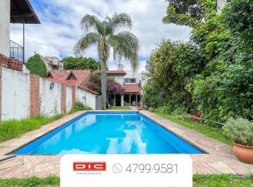 Casa · 225m² · 7 Ambientes · 1 Cochera · Chalet 4 Dorm. Venta - Olivos - Maipu/uzal