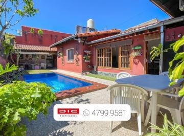 Casa · 118m² · 6 Ambientes · 1 Cochera · Chalet 3 Dorm. Venta - Olivos - Maipu/uzal