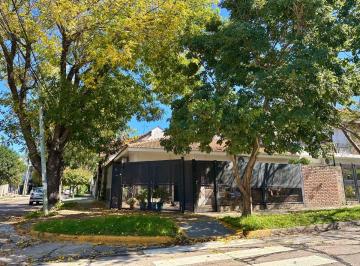 PH de 4 ambientes, San Isidro · Hermoso PH 4 Ambientes en Pb Al Frente - Inmejorable Ubicación