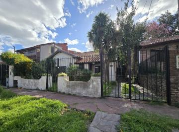1 · Venta Casa 4 Ambientes en Villa Adelina