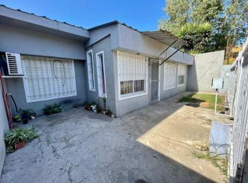Casa · 150m² · 3 Ambientes · 1 Cochera · Venta Casa Ituzaingo Lote 240 m² Cerca Autopista