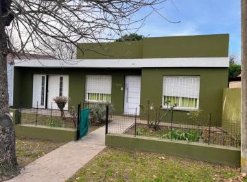 Casa · 469m² · 4 Ambientes · Casa en Venta - 3 Dorm. 2 Baños - Saladillo