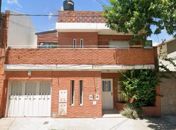 PH · 89m² · 4 Ambientes · 1 Cochera · PH en Planta Baja Al Frente