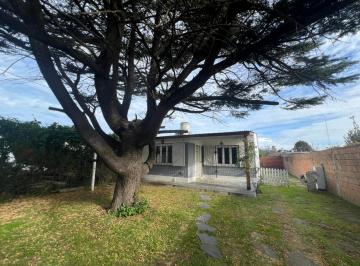 Casa de 3 ambientes, Miramar · Vendo Casa Tres Ambientes! Apto Credito