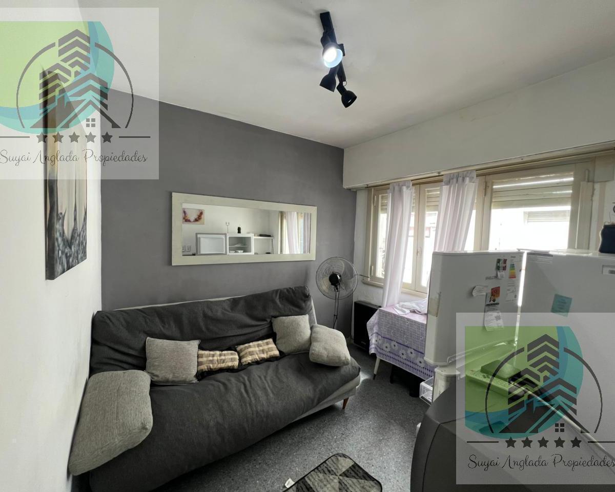 Venta de departamento de 2 ambientes interno de 28 metros cuadrados con balcón