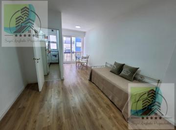 Departamento · 26m² · 1 Ambiente · Monoambiente - Frente con Balcon - Reciclado - Plaza Colon
