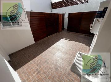 PH · 24m² · 1 Ambiente · PH Monoambiente - Recicaldo - Patio Propio