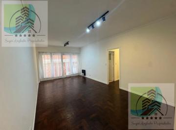 Departamento · 84m² · 3 Ambientes · Departamento Reciclado - 3 Ambientes con Dependencia - Plaza Colon