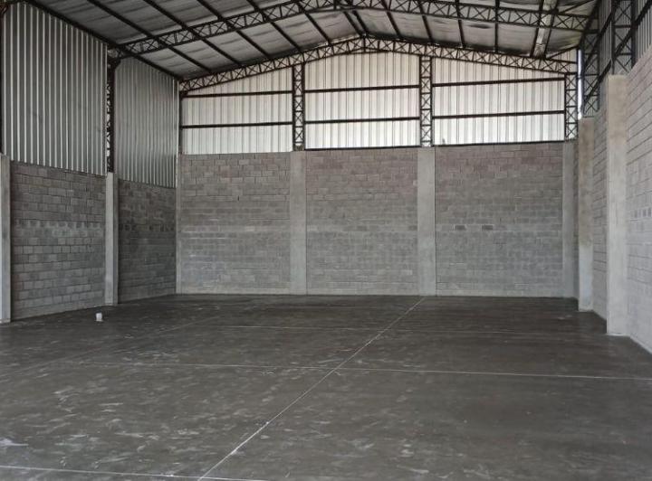 Bodega-Galpón · 390m² · 1 Ambiente · 1 Cochera