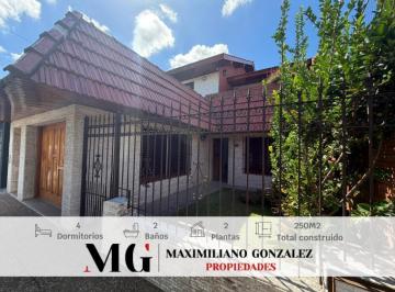 Casa · 250m² · 5 Ambientes · 1 Cochera · Casa Venta - Lanús Oeste