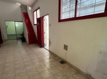 PH · 97m² · 5 Ambientes · Venta PH a Refaccionar, 3 Amb. Patio, Terraza, Floresta