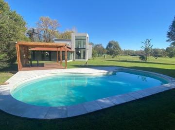 pileta quincho 1 · Casa en Venta Ubicado en Carmel Cc, Pilar, G. B. a. Zona Norte