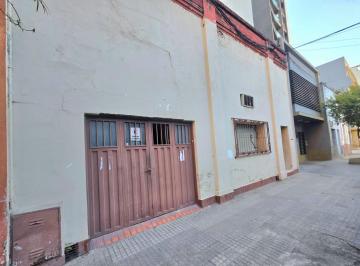 Casa · 150m² · 6 Ambientes · 1 Cochera · C/ Chacabuco 483 - Casa de 3d + Fondo + Patio Ideal Comercio/ Casa
