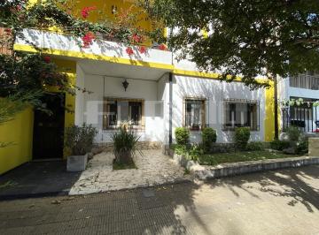 PH · 115m² · 4 Ambientes · PH en Barrio Vicente López