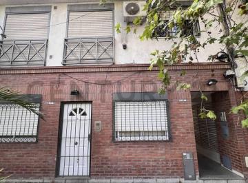 PH · 47m² · 2 Ambientes · Venta PH 2 Ambientes con Patio - Bajas Expensas - Apto Credito