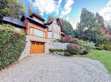 Casa · 246m² · 4 Ambientes · 1 Cochera · Casa en Venta en Valle Escondido, Bariloche, Patagonia