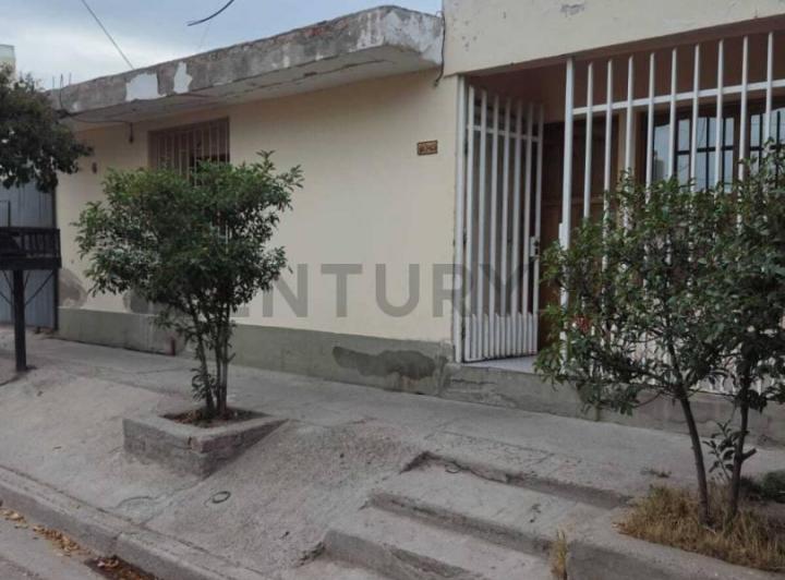 Casa · 174m² · 2 Ambientes · 1 Cochera