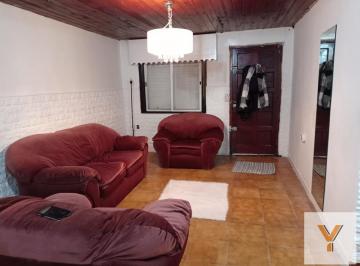 Casa · 100m² · 3 Ambientes · 2 Cocheras · Casa Venta - 2 Dorm. - 1 Baño - 330 m² Totales - Sourigues