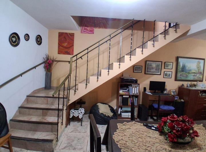 Casa · 104m² · 4 Ambientes