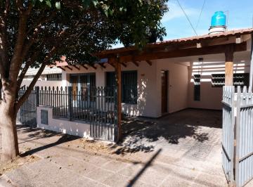 Casa · 155m² · 5 Ambientes · 1 Cochera · Casa en Venta 3 Dorm Barrio Centro América