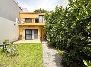 PH · 179m² · 5 Ambientes · Venta PH Único Tipo Casa - Jardín Propio - Quincho y Parrilla - Sin Expensas