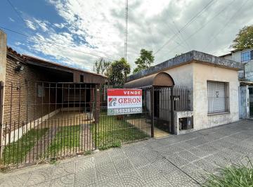 PH · 100m² · 4 Ambientes · 2 Cocheras · Retasado! PH a Refaccionar Totalmente Independiente