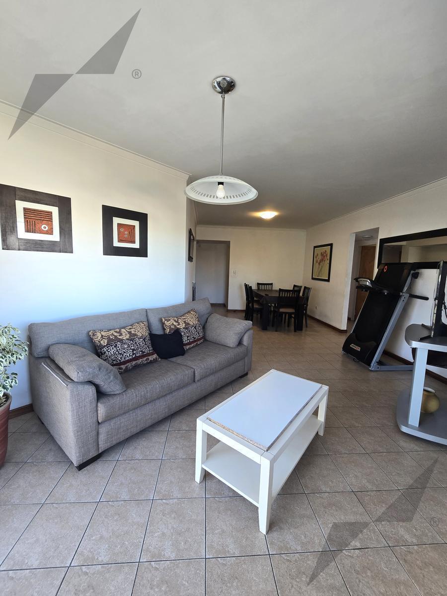 Venta de excelente departamento de 3 ambientes ubicado a pocas cuadras de Plaza Mitre