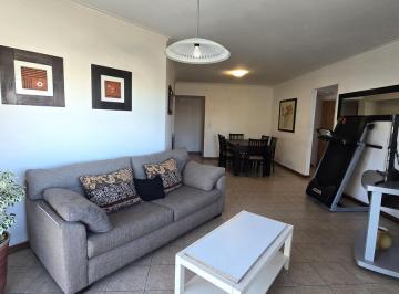 Departamento · 75m² · 3 Ambientes · Departamento en Plaza Mitre