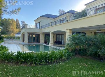 Casa · Casa en Venta con Pileta en Saint Thomas Country Club Canning Pg