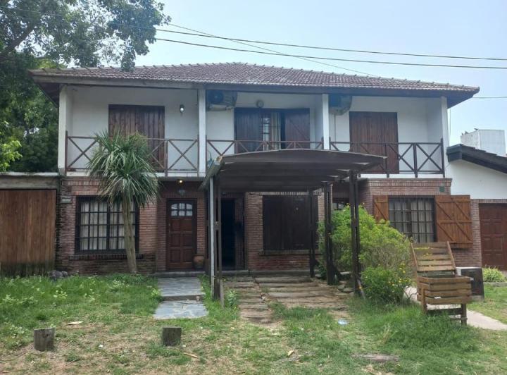 Casa · 85m² · 4 Ambientes