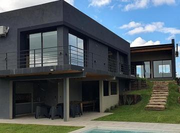 Casa · 325m² · 6 Ambientes · Casa en Venta - 5 Dorm. 5 Baños - Senderos IV