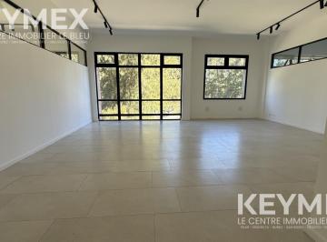 Oficina comercial · 51m² · 1 Ambiente · 1 Cochera · Alquiler Oficina Premium 51 m² en Pilar | Cochera Incluida | Disponibilidad Inmediata