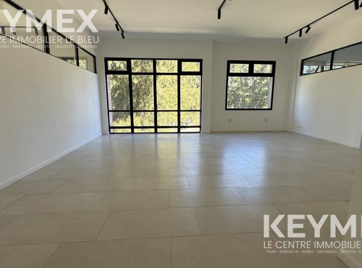 Oficina comercial · 51m² · 1 Ambiente · 1 Cochera